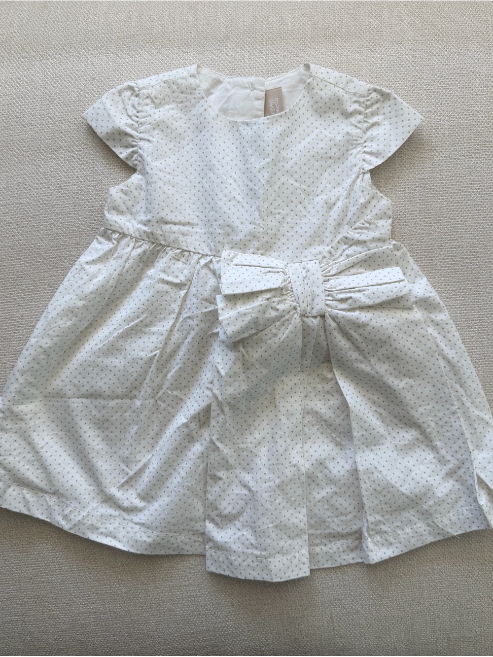 Dresses - Picture 3 of 4